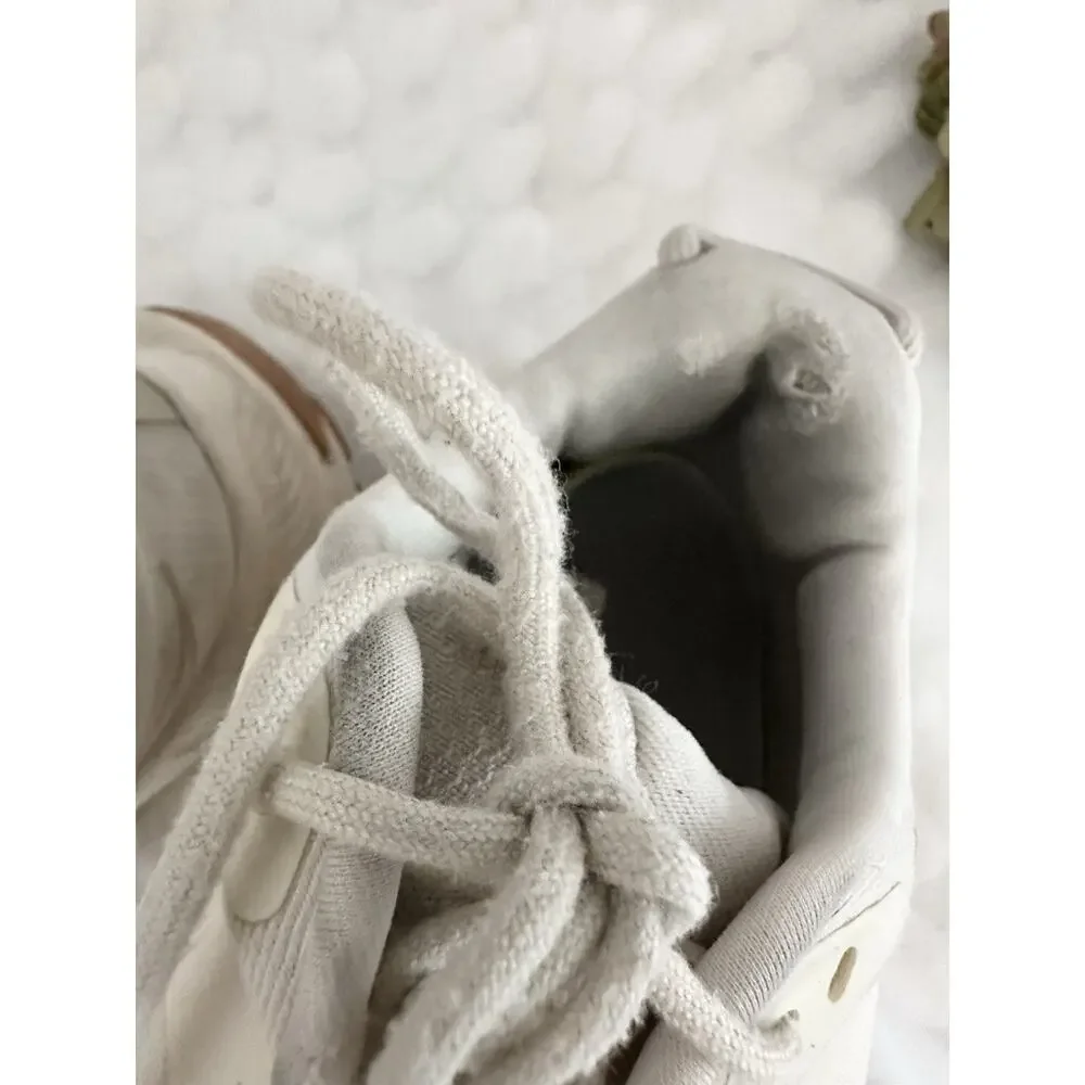Hoka One One Transport Running Shoes Womens Size 7 B White Beige Vibram Sole
